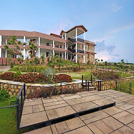 Palm Valley Svasti Resort Nai Exterior photo